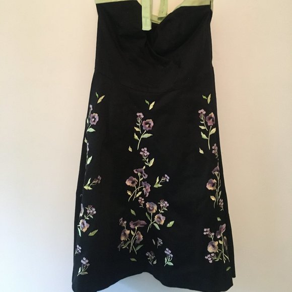 Black floral dress - Picture 1 of 5